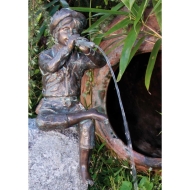 Sitzender Flötenspieler aus Bronze