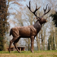 Bronzeskulptur "Stehender Zwölfender-Hirsch"