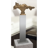 Beispielansicht der Bronzeskulptur "Liegende Versuchung"