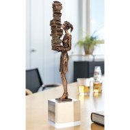 Beispielansicht der Bronzeskulptur "Bilanz einer Buchhalterin"
