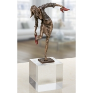Bronzeskulptur moderne Frau auf Glassockel