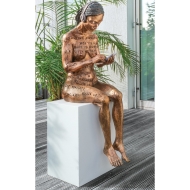 Beispielansicht der Bronzeskulptur "Online-Romanze "Lady"