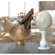 Beispielansicht der Bronzeskulptur "Die Zweifel einer lieben Henne"