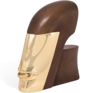 Seitenansicht der Bronzeskulptur "Kopf mit Maske"