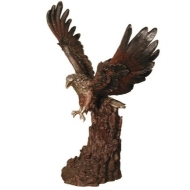 Bronzefigur Adler auf Fels als Gartenfigur