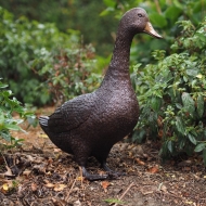 Bronzefigur "Stehende Ente"