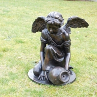 Bronzeskulptur knieender Engel Bronzeengel