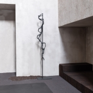 Bronzeskulptur "To Depend" von Ann Vrielinck