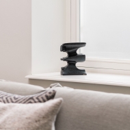 Bronzeskulptur "Hlín" von Örn Porsteinsson