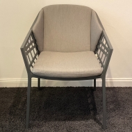 Solpuri Basket Dining Sessel in anthrazit inkl. Sitz-/Rückenpolster als Ausstellungsstück