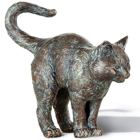 Edition Strassacker Bronzeskulptur "Stehende junge Katze"