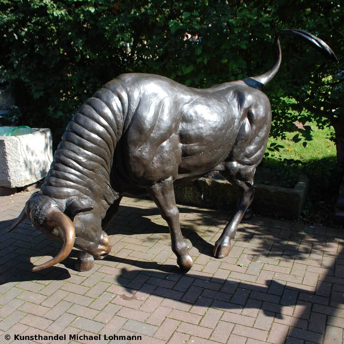 Bronzeskulptur Spanischer Stier lebensgroß