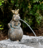 Rottenecker Bronzeskulptur "Froschkönig Leopold" als Wasserspeier