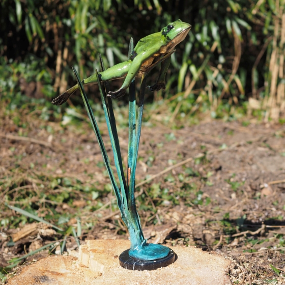 Bronzeskulptur "Springender Frosch"