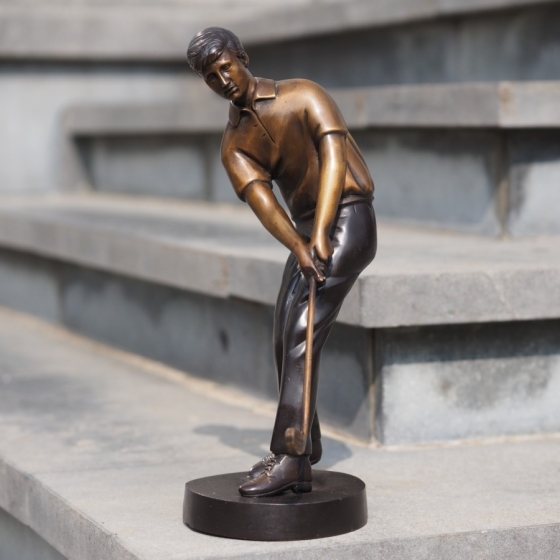 Bronzeskulptur "Eleganter Golfer", modern