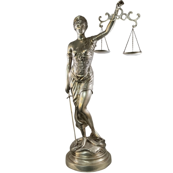 Frontansicht der Bronzeskulptur "Große Justitia in silber"