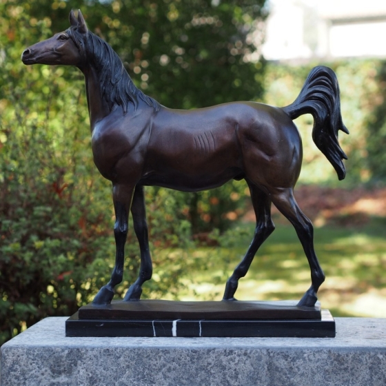 Bronzeskulptur "Vollblut-Pferd"