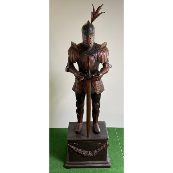 Bronzeskulptur "Ritter mit Schwert"