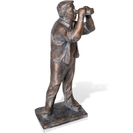 Frontansicht der Bronzefigur "Blick in die Zukunft"