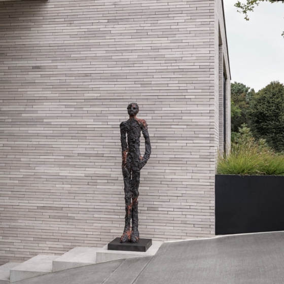 Bronzeskulptur "Think" von Ann Vrielinck