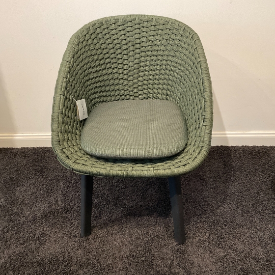 Cane-line Peacock Armlehnstuhl in dunkelgrün / Aluminiumbeine inkl. Kissen - Ausstellungsstück