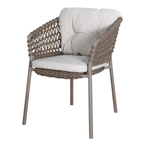 Cane-line Ocean Sessel, stapelbar in taupe inkl. Kissen - Ausstellungsstück