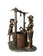 Bronzebrunnen "Geschwister am Wasserbrunnen" mit Eimer