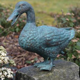 Bronzeskulptur kleine stehende Ente aus Bronze Gartenfigur Dekoration 