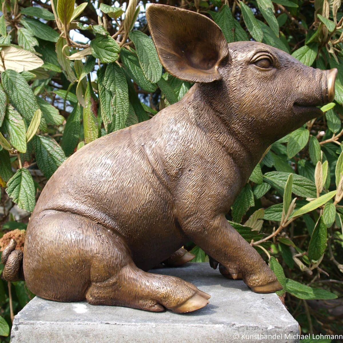 Bronzefigur süßes kleines Ferkel Schwein Gartendekoration aus Bronze 