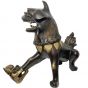 Seitenansicht eines Bronze Fu-Hundes