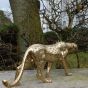 Rückansicht der Bronzefigur "Schleichender Gepard (Silber)