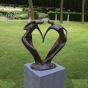 Bronze-Liebespaar Herz, Bronzefigur, Gartenfigur Paar