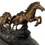 Bronzeskulptur "Galoppierende Wildpferde" nach Emile Pinédo