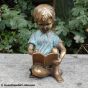Bronzeskulptur Gartenfigur schreibender Junge.