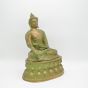Sitzender Buddha aus Messing mit grüner Patina von der Seite