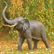Elefant aus Bronze