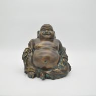 Happy Buddha aus Bronze mit einer braunen Patina