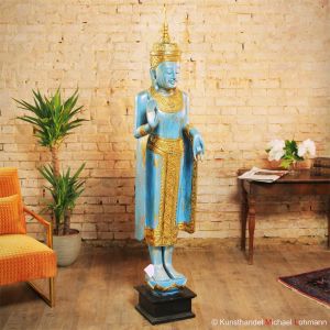 Buddhastatue aus Holz