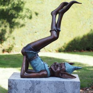 Bronzeskulptur "Kobold, liegend"
