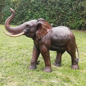 Bronzeskulptur "Afrikanischer Baby Elefant"